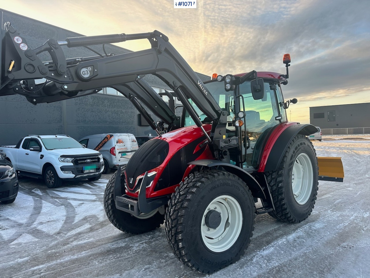 2023 Valtra A95 4x4 Tractor w/ Front Loader, Plow and Back plow - Трактор: фото 1 2023 Valtra A95 4x4 Tractor w/ Front Loader, Plow and Back plow - Трактор: фото 1