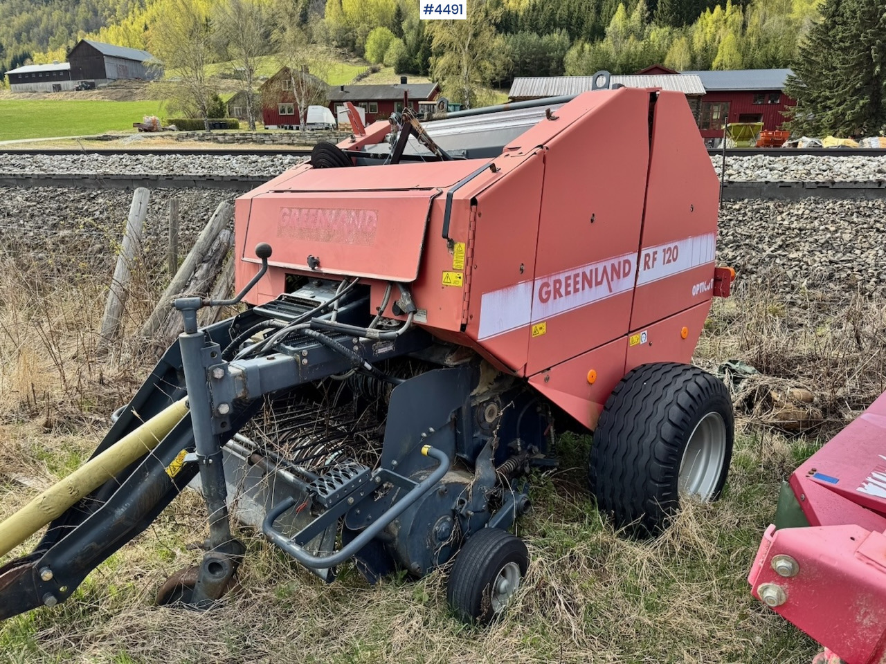 Ca. 1995 Vicon RF120 Round Baler - Техника для сенозаготовки: фото 5 Ca. 1995 Vicon RF120 Round Baler - Техника для сенозаготовки: фото 5