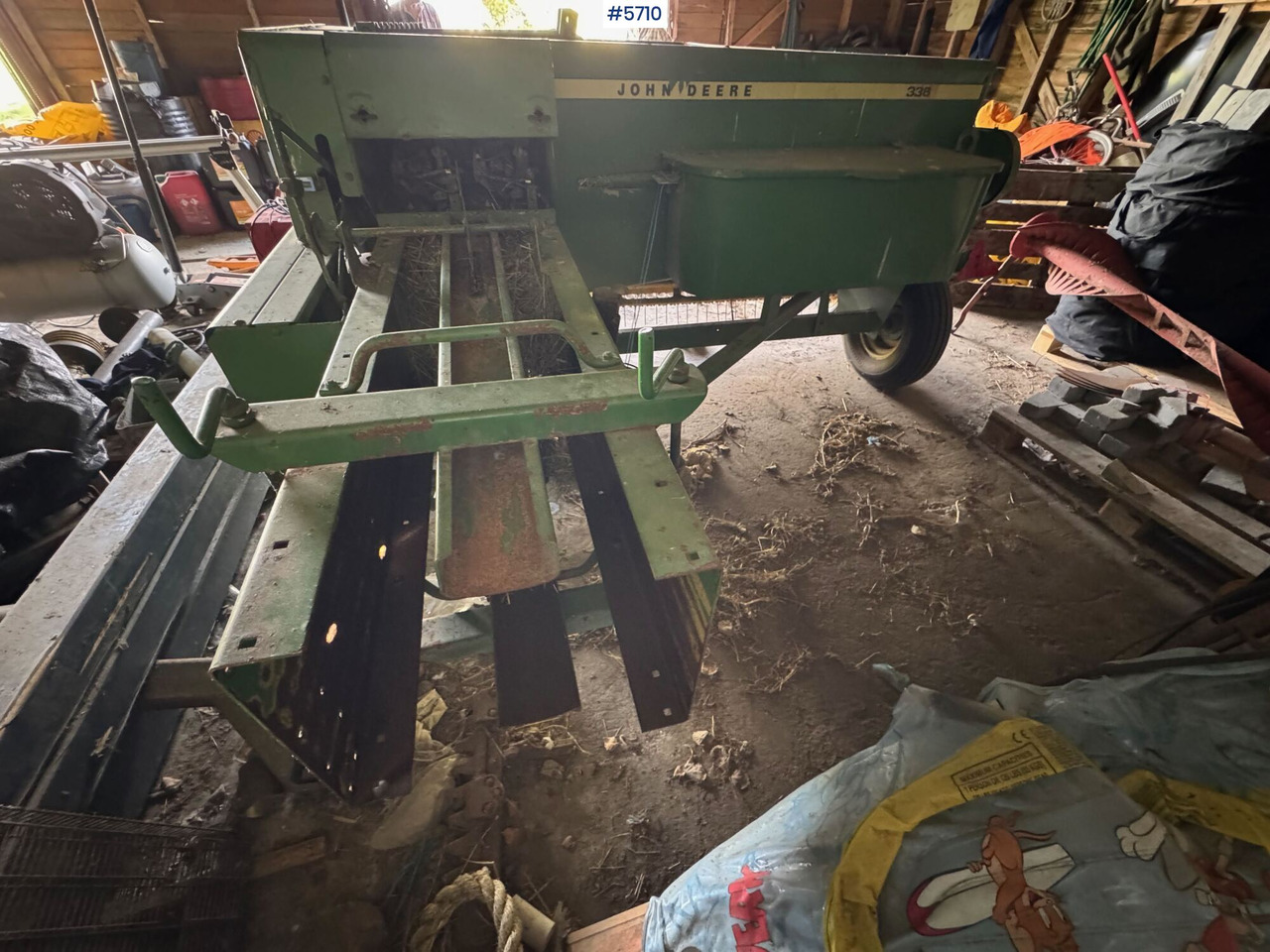 John Deere 336 Square baler. - Техника для сенозаготовки: фото 5 John Deere 336 Square baler. - Техника для сенозаготовки: фото 5