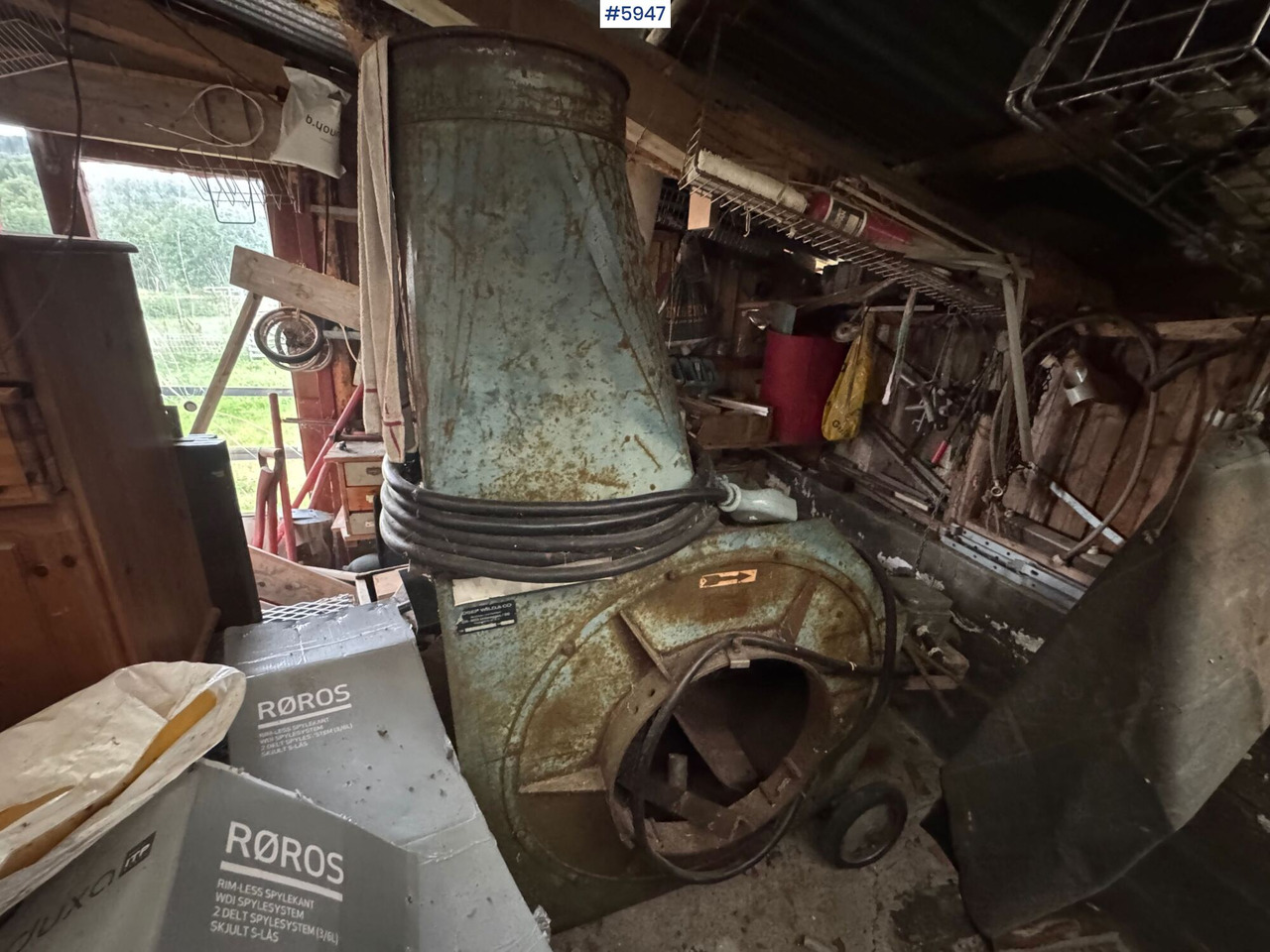 Josef Wild & Co hay blower, mobile and stationary - Инвентарь для животноводства: фото 1 Josef Wild & Co hay blower, mobile and stationary - Инвентарь для животноводства: фото 1