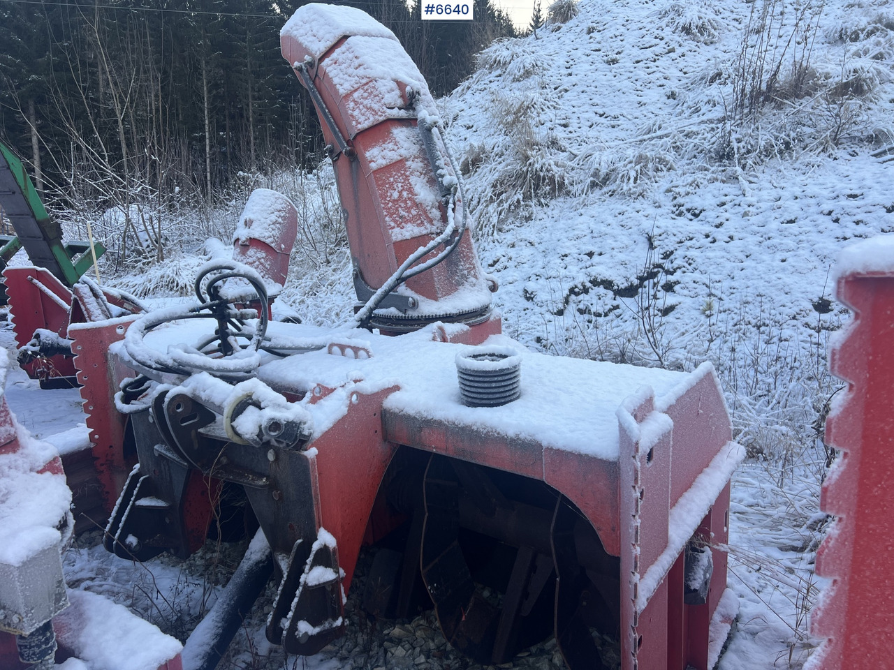 Globus snow blower for tractor - Коммунальная/ Специальная техника: фото 1 Globus snow blower for tractor - Коммунальная/ Специальная техника: фото 1