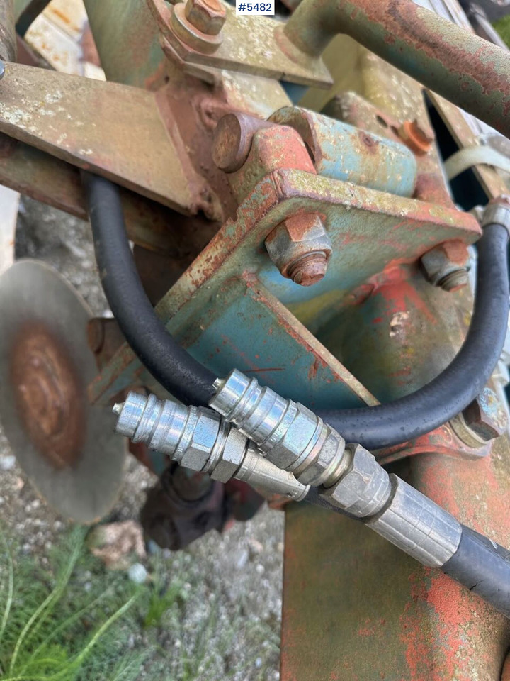Техника для обработки почвы Øverum CV 398 H 3-furrow reversible plow: фото 10