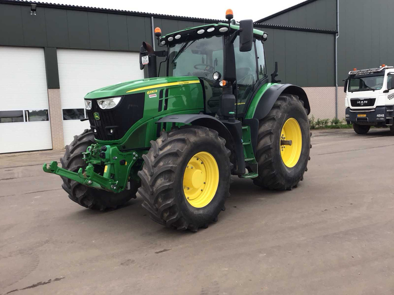 John deere 6230R - Трактор: фото 1 John deere 6230R - Трактор: фото 1