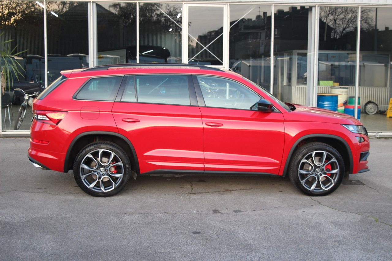 Skoda Kodiaq RS 4x4 DSG LED StdHzg Pano ACC virtC 360° - Внедорожник: фото 3 Skoda Kodiaq RS 4x4 DSG LED StdHzg Pano ACC virtC 360° - Внедорожник: фото 3