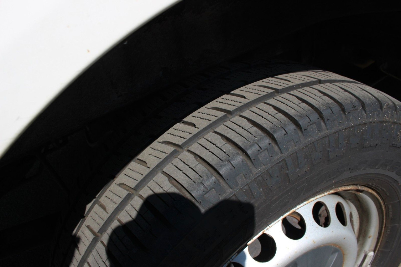 Пассажирский фургон Volkswagen Crafter Kasten 35 mittel L2H2 KLIMA 1.Hand: фото 14