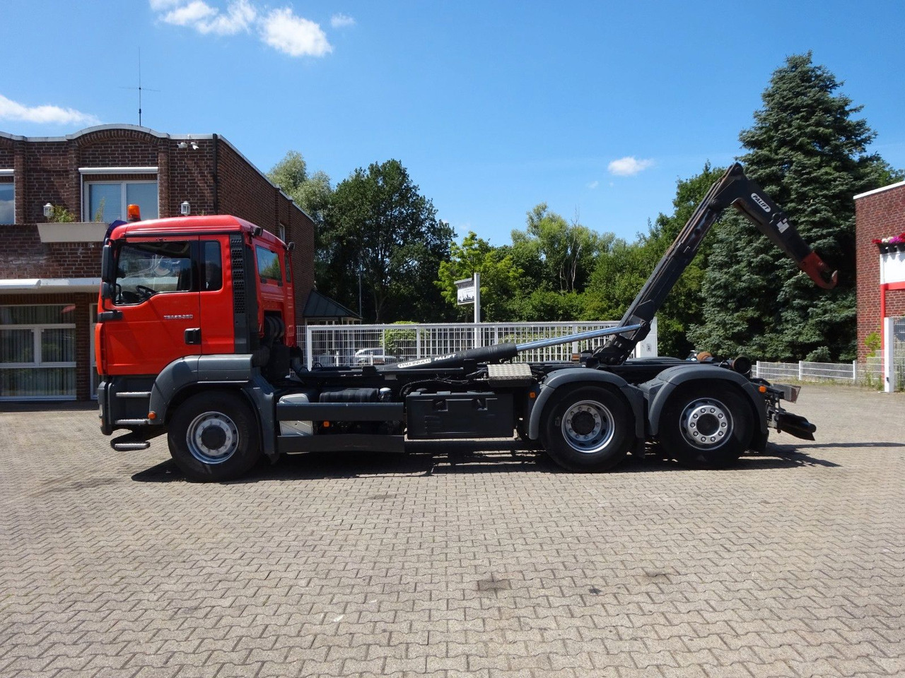 MAN 26.360 TGA PALFINGER Abroller 6x2-4 Hydrodrive - Крюковой мультилифт: фото 3 MAN 26.360 TGA PALFINGER Abroller 6x2-4 Hydrodrive - Крюковой мультилифт: фото 3