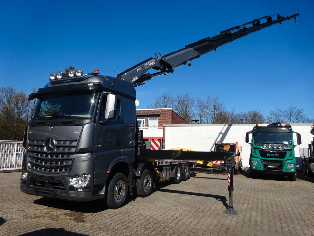 Mercedes-Benz 3453 Plattform + Fassi F820 Kran 8x2 Mercedes-Benz 3453 FASSI F820 Kran 8x Hydr. Ausschub - Автоманипулятор, Грузовик бортовой/ Платформа: фото 1 Mercedes-Benz 3453 Plattform + Fassi F820 Kran 8x2 Mercedes-Benz 3453 FASSI F820 Kran 8x Hydr. Ausschub - Автоманипулятор, Грузовик бортовой/ Платформа: фото 1