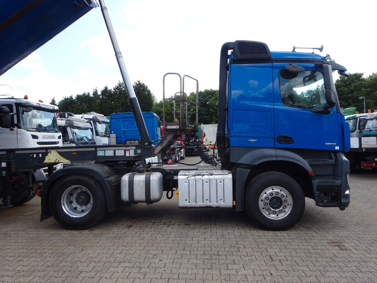 Mercedes-Benz 1853 Arocs SZM mit Kipperpumpe - Тягач: фото 5 Mercedes-Benz 1853 Arocs SZM mit Kipperpumpe - Тягач: фото 5