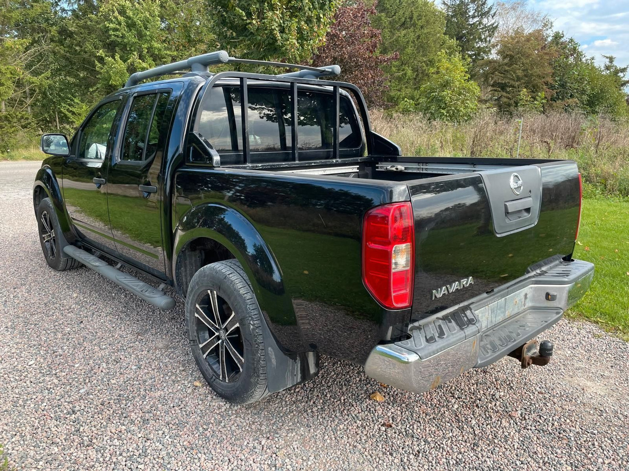 Nissan Navara Pickup Double Cab LE V6 4x4 LB - Внедорожник: фото 3 Nissan Navara Pickup Double Cab LE V6 4x4 LB - Внедорожник: фото 3