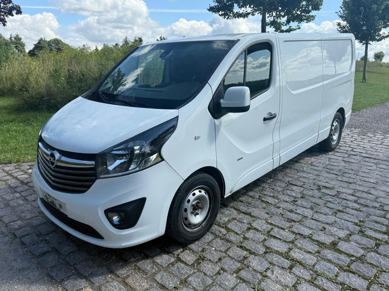 Opel Vivaro 1.6 cdti BiTurbo LANG *6000€ netto - Легковой фургон: фото 1 Opel Vivaro 1.6 cdti BiTurbo LANG *6000€ netto - Легковой фургон: фото 1