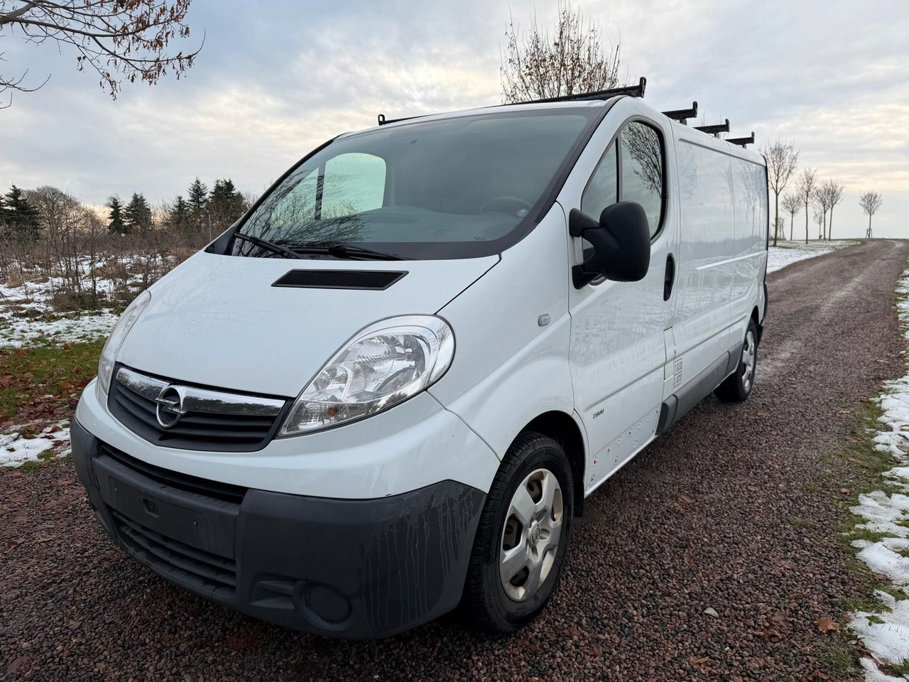 Opel Vivaro 2.0 CDTi *A/C *Long *nur 119000km - Цельнометаллический фургон: фото 1 Opel Vivaro 2.0 CDTi *A/C *Long *nur 119000km - Цельнометаллический фургон: фото 1