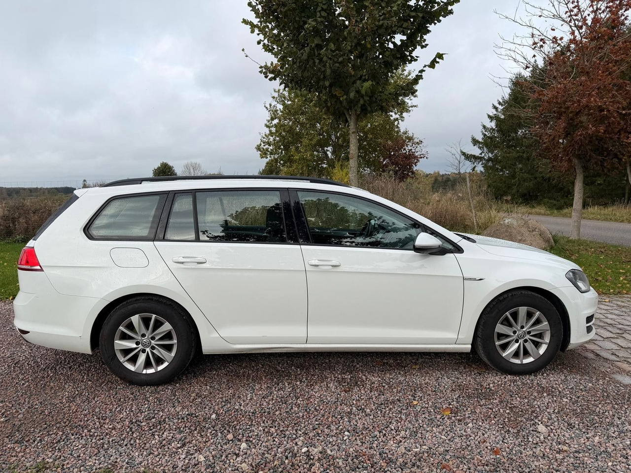 Volkswagen Golf VII Trendline BlueMotion - Универсал: фото 5 Volkswagen Golf VII Trendline BlueMotion - Универсал: фото 5