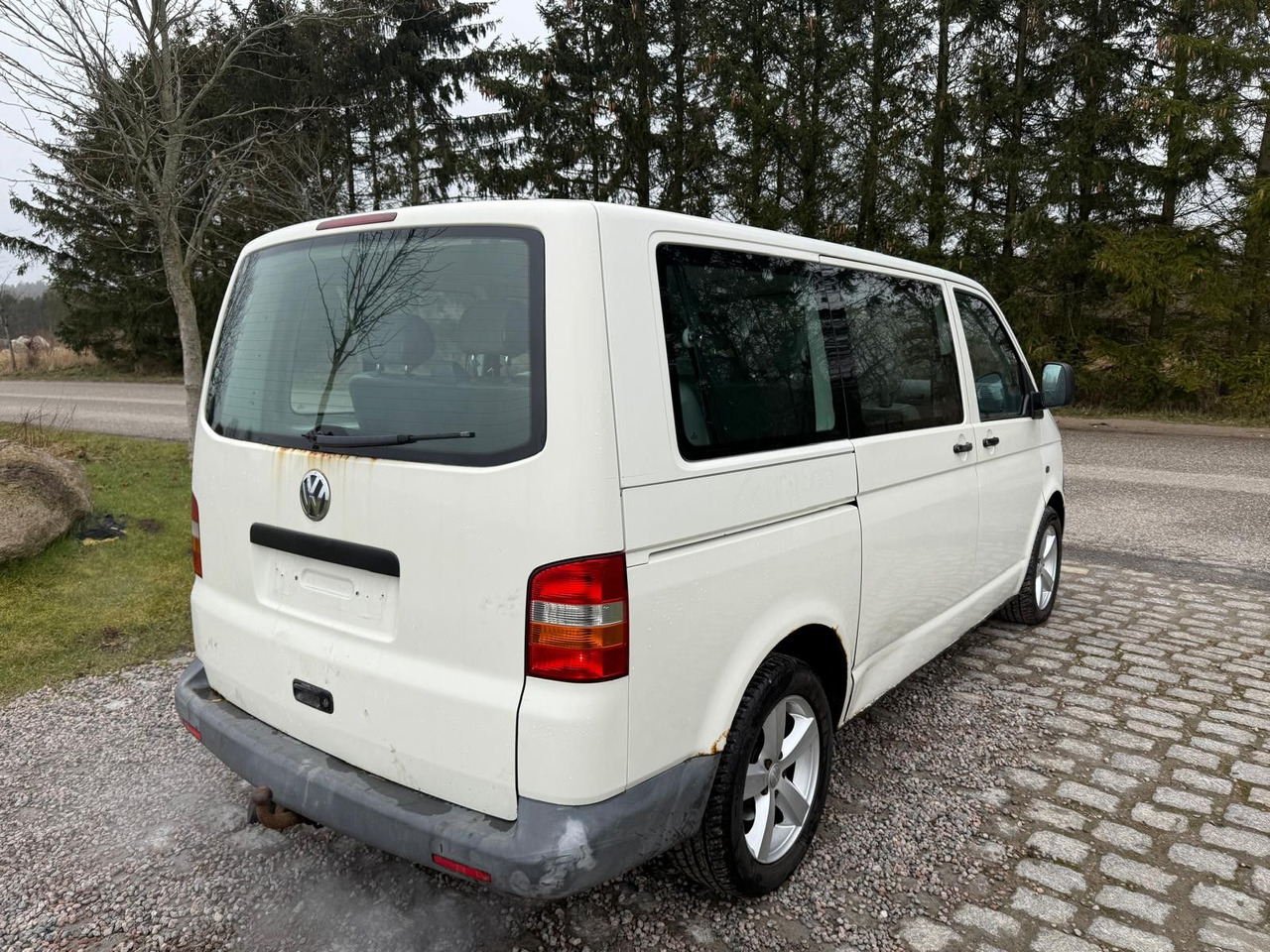 Volkswagen T5 Transporter 1.9 TDI *9 Sitze *RESERVED RO - Пассажирский фургон: фото 4 Volkswagen T5 Transporter 1.9 TDI *9 Sitze *RESERVED RO - Пассажирский фургон: фото 4