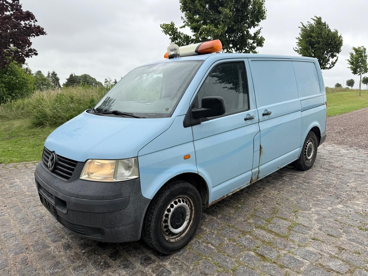 Volkswagen T5 Transporter 2.5 TDI 4Motion *Klima *4x4 - Легковой фургон: фото 2 Volkswagen T5 Transporter 2.5 TDI 4Motion *Klima *4x4 - Легковой фургон: фото 2