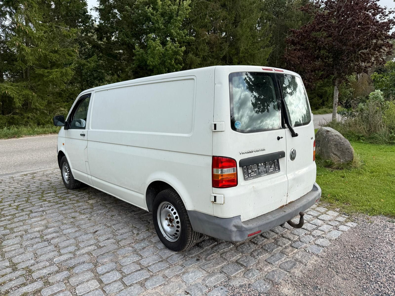 Volkswagen T5 Transporter 2.5 TDI Kasten lang *2500 € - Легковой фургон: фото 3 Volkswagen T5 Transporter 2.5 TDI Kasten lang *2500 € - Легковой фургон: фото 3