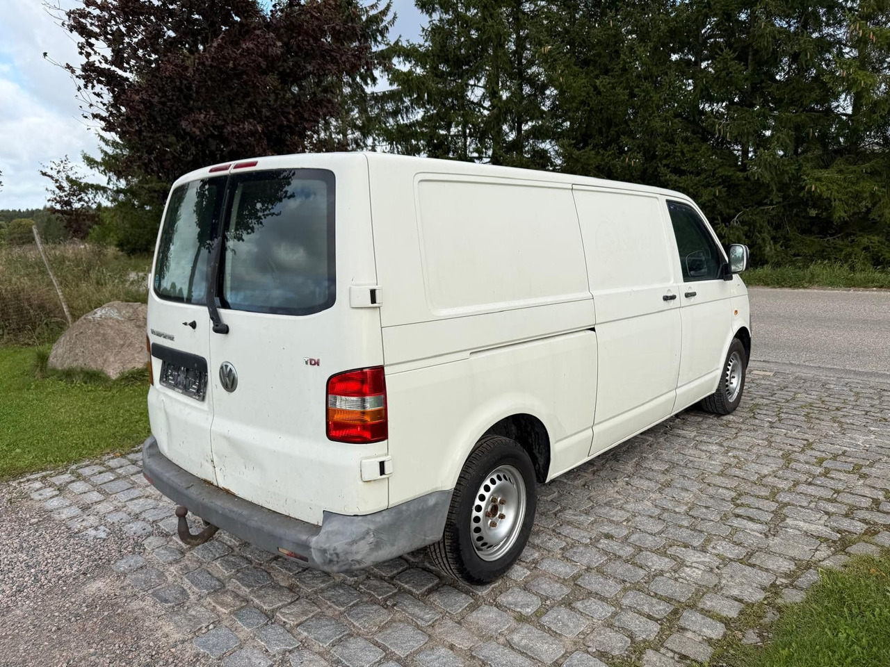 Volkswagen T5 Transporter 2.5 TDI Kasten lang - Легковой фургон: фото 4 Volkswagen T5 Transporter 2.5 TDI Kasten lang - Легковой фургон: фото 4