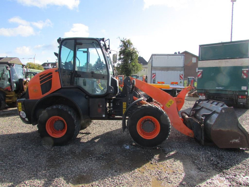 Komatsu WA 100 M-7 Radlader 29.000 EUR - Колёсный погрузчик: фото 4 Komatsu WA 100 M-7 Radlader 29.000 EUR - Колёсный погрузчик: фото 4