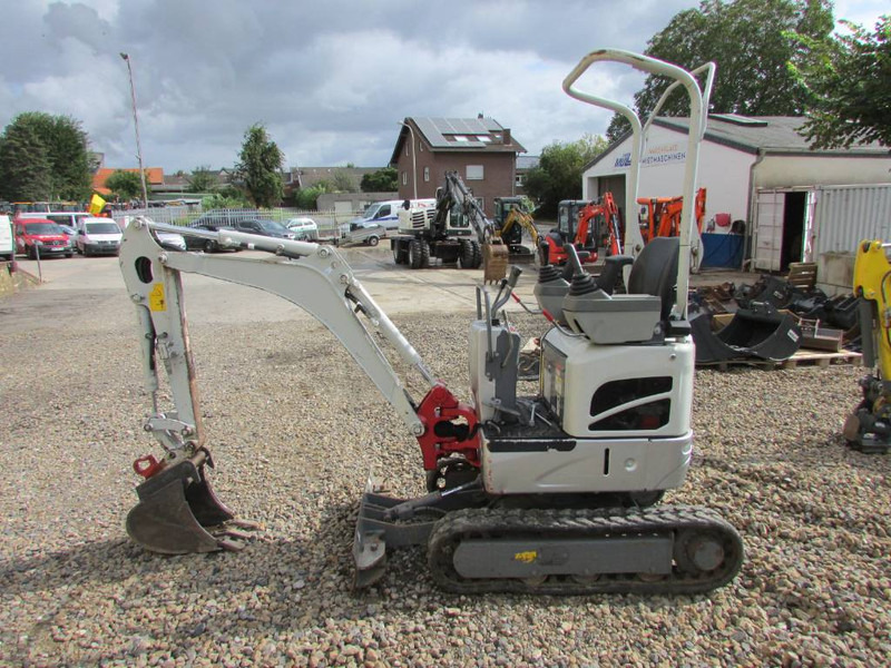 Takeuchi TB 210 R Minibagger 14.500 EUR - Мини-экскаватор: фото 1 Takeuchi TB 210 R Minibagger 14.500 EUR - Мини-экскаватор: фото 1