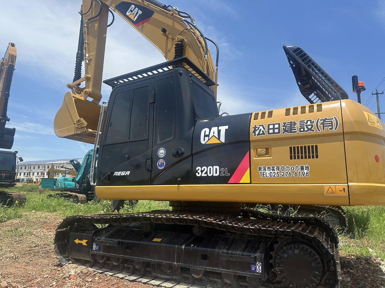 CATERPILLAR 320D2L - Гусеничный экскаватор: фото 1 CATERPILLAR 320D2L - Гусеничный экскаватор: фото 1