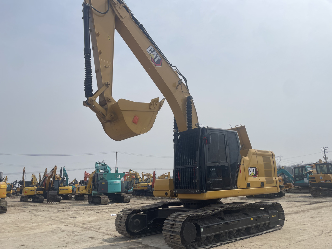 CATERPILLAR 323GC - Гусеничный экскаватор: фото 2 CATERPILLAR 323GC - Гусеничный экскаватор: фото 2