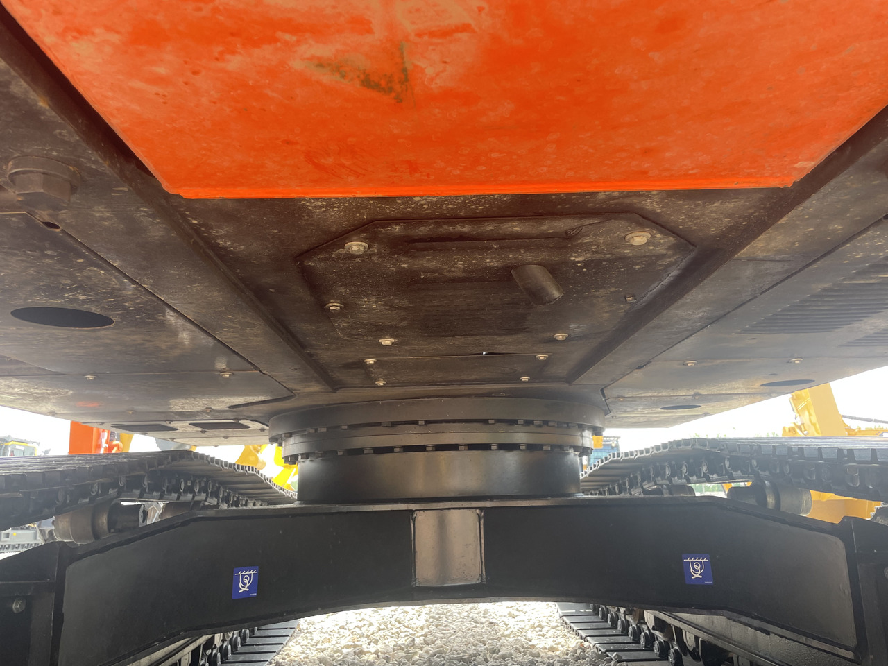 Hitachi ZX200 - Гусеничный экскаватор: фото 4 Hitachi ZX200 - Гусеничный экскаватор: фото 4