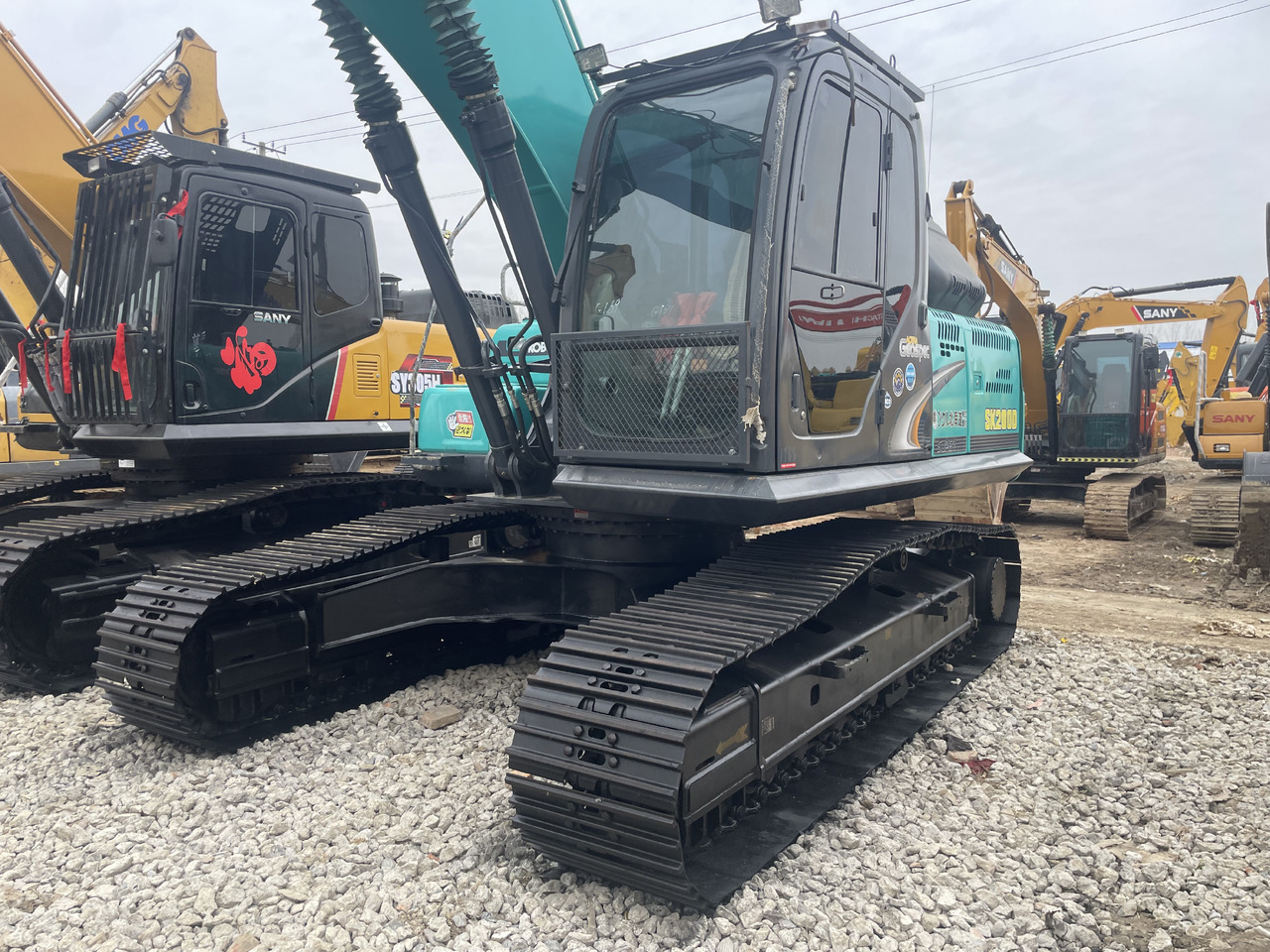 KOBELCO SK200-8 - Гусеничный экскаватор: фото 5 KOBELCO SK200-8 - Гусеничный экскаватор: фото 5