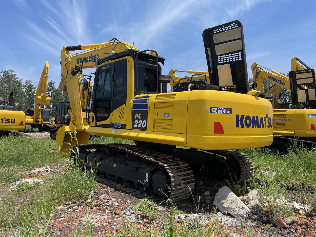 KOMATSU PC 220-8 - Гусеничный экскаватор: фото 1 KOMATSU PC 220-8 - Гусеничный экскаватор: фото 1