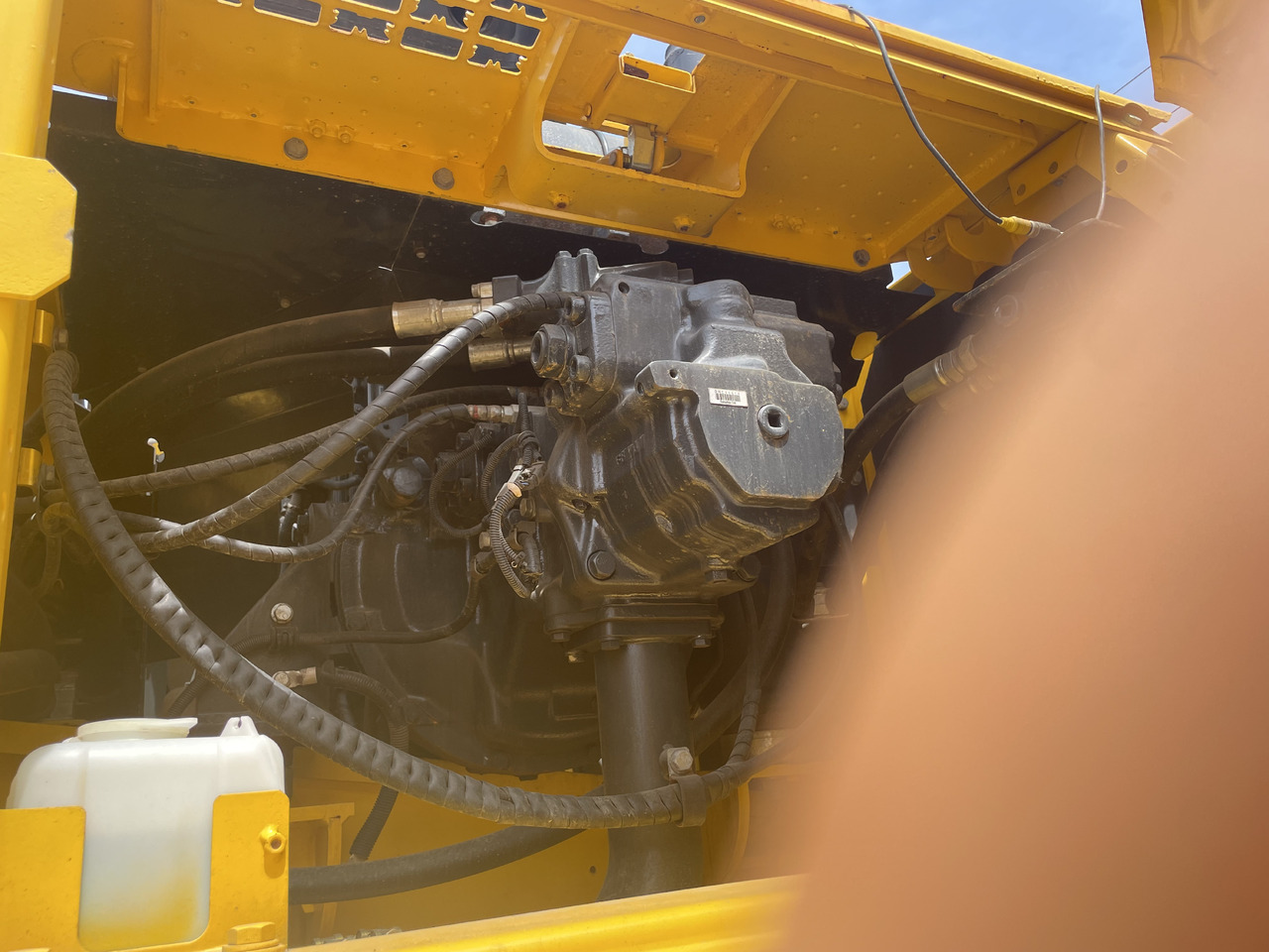 KOMATSU PC350-8 - Гусеничный экскаватор: фото 4 KOMATSU PC350-8 - Гусеничный экскаватор: фото 4