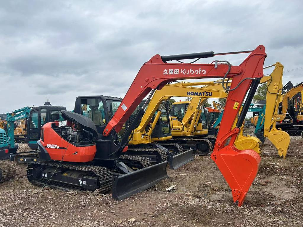 KUBOTA KX 183-3 - Мини-экскаватор: фото 2 KUBOTA KX 183-3 - Мини-экскаватор: фото 2