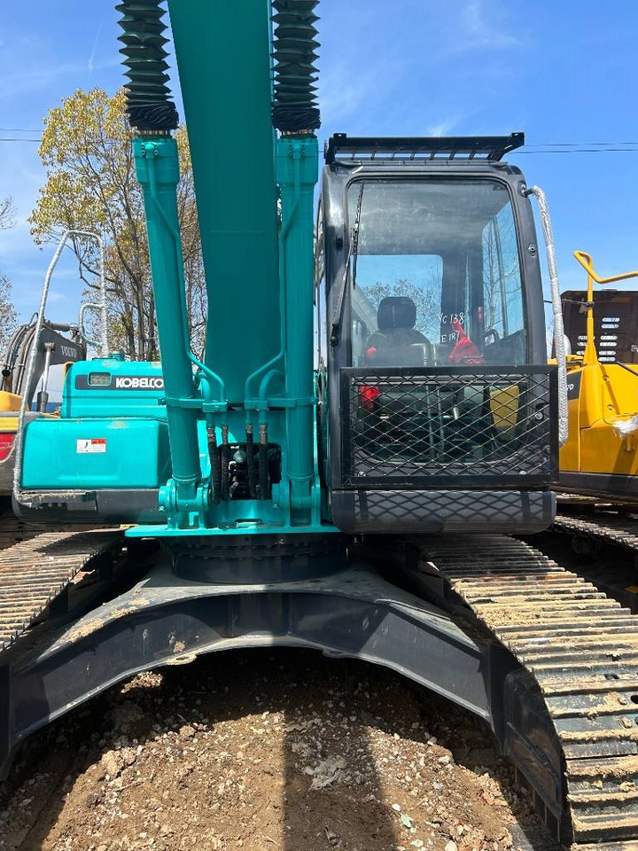 Kobelco SK 200D - Гусеничный экскаватор: фото 4 Kobelco SK 200D - Гусеничный экскаватор: фото 4