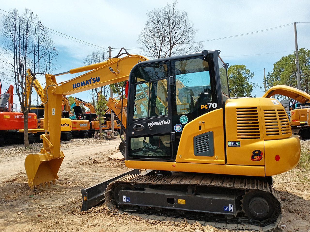 Komatsu PC70 - Гусеничный экскаватор: фото 1 Komatsu PC70 - Гусеничный экскаватор: фото 1