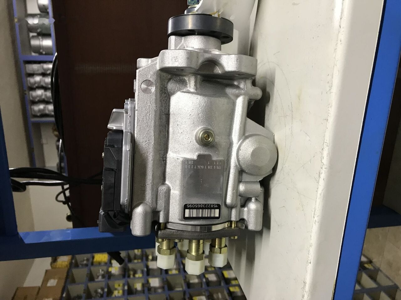 Bosch 2018 51965010612 MAN - Топливный насос для Грузовиков: фото 3 Bosch 2018 51965010612 MAN - Топливный насос для Грузовиков: фото 3