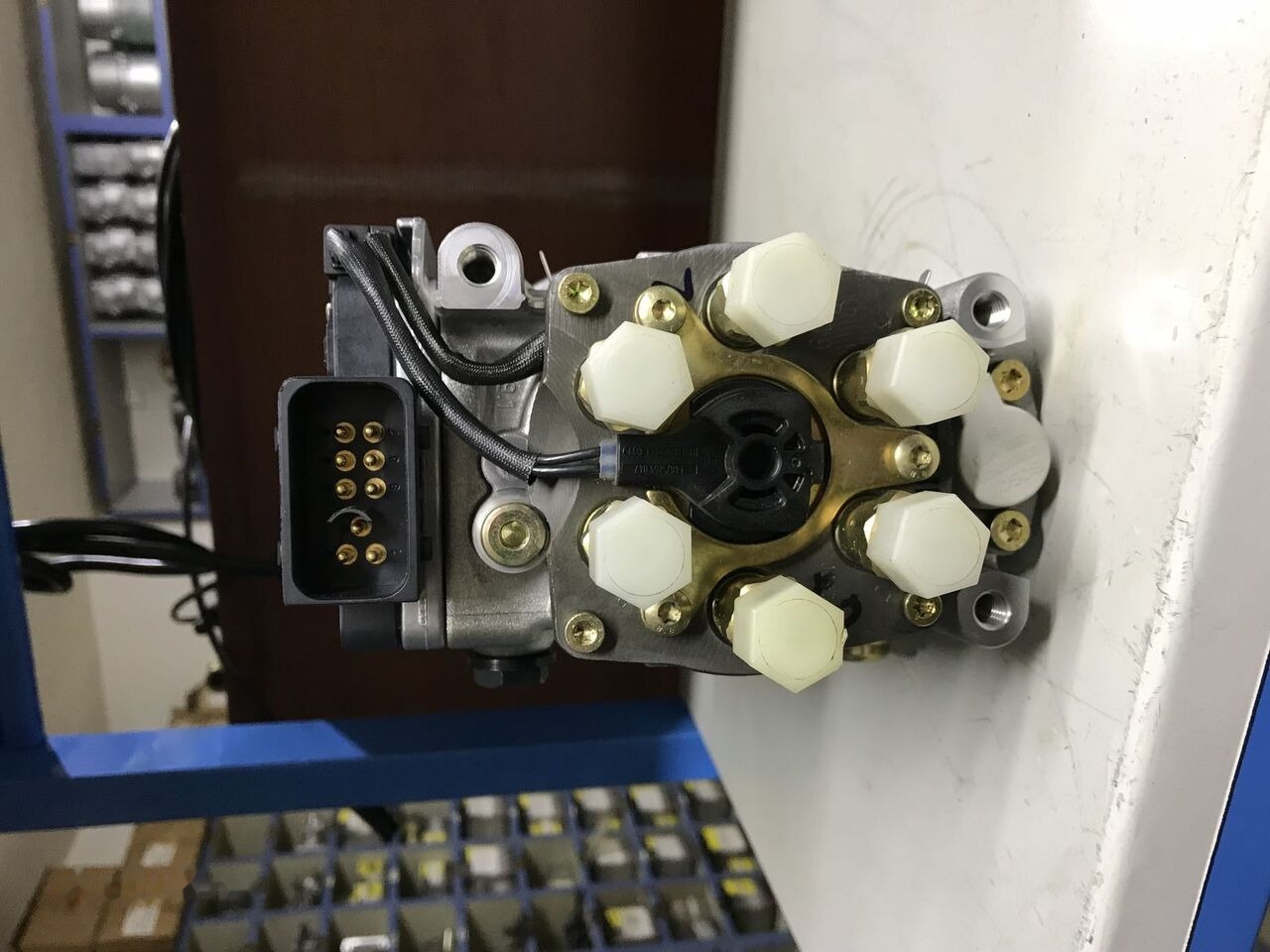 Bosch 2018 51965010612 MAN - Топливный насос для Грузовиков: фото 2 Bosch 2018 51965010612 MAN - Топливный насос для Грузовиков: фото 2