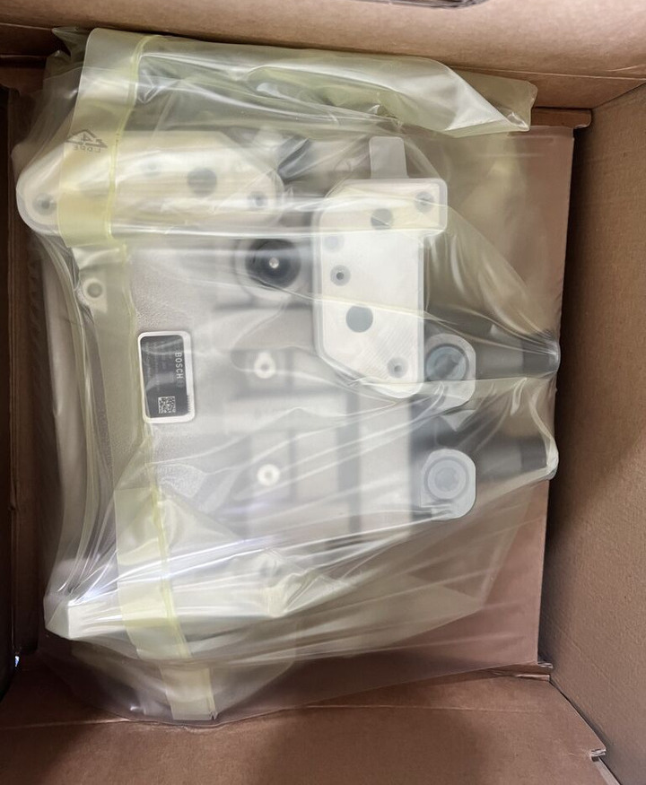 Bosch 2024 for Bosch Mercedes Trucks - Топливный насос для Грузовиков: фото 4 Bosch 2024 for Bosch Mercedes Trucks - Топливный насос для Грузовиков: фото 4