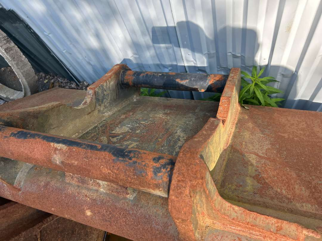 Pusse skuffe Volume 1100 MST Hardox. S70 feste - Навесное оборудование для Строительной техники: фото 3 Pusse skuffe Volume 1100 MST Hardox. S70 feste - Навесное оборудование для Строительной техники: фото 3