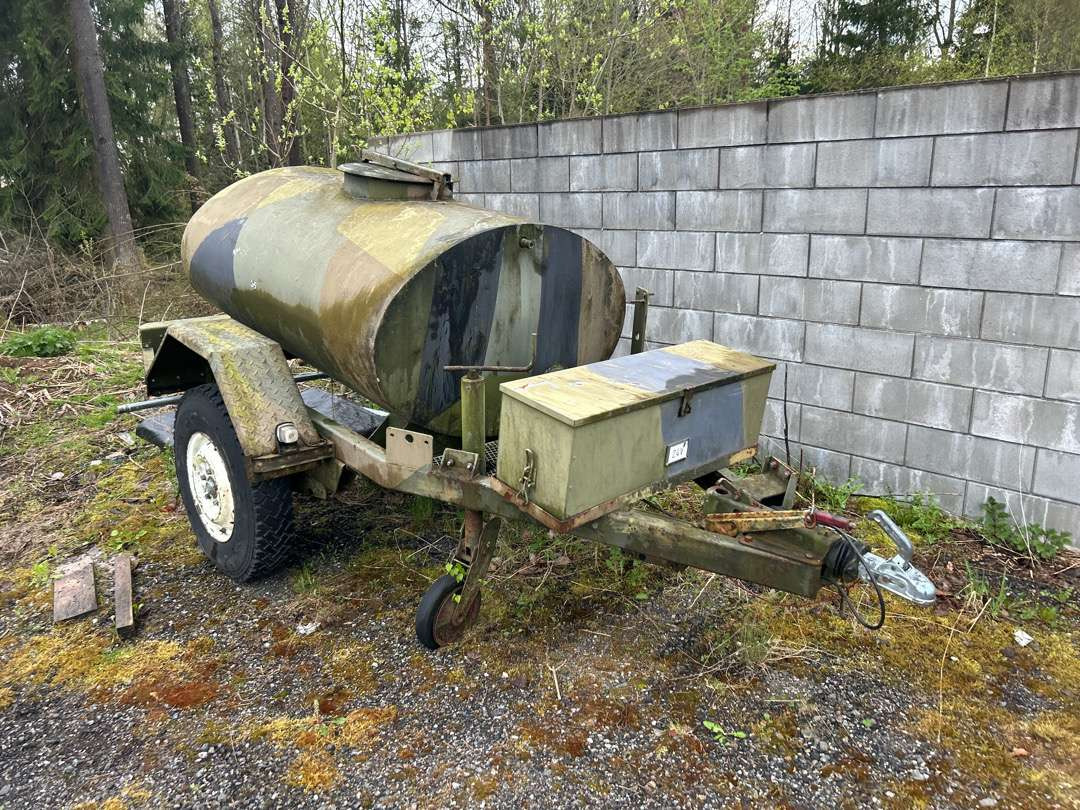 Vanntankhenger 1000 liter - Прицеп: фото 2 Vanntankhenger 1000 liter - Прицеп: фото 2