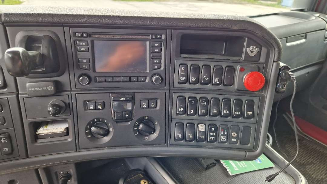 Крюковой мультилифт Scania R580 Brøytebil med sideplog og hydraulisk saltsystem: фото 13