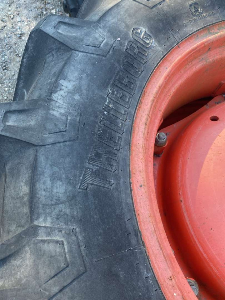 2stk Trelleborg TM700 på felg - Сельскохозяйственная техника: фото 4 2stk Trelleborg TM700 på felg - Сельскохозяйственная техника: фото 4