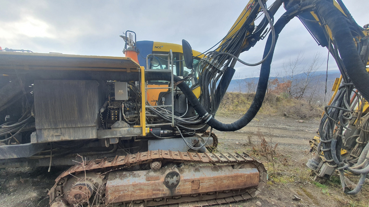 Atlas Copco D9c -11 - Буровая машина: фото 1 Atlas Copco D9c -11 - Буровая машина: фото 1