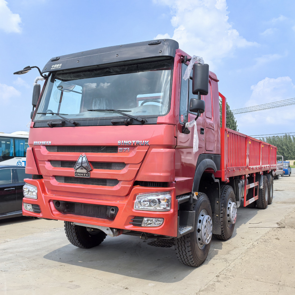 SINOTRUCK HOWO - Грузовик бортовой/ Платформа: фото 2 SINOTRUCK HOWO - Грузовик бортовой/ Платформа: фото 2
