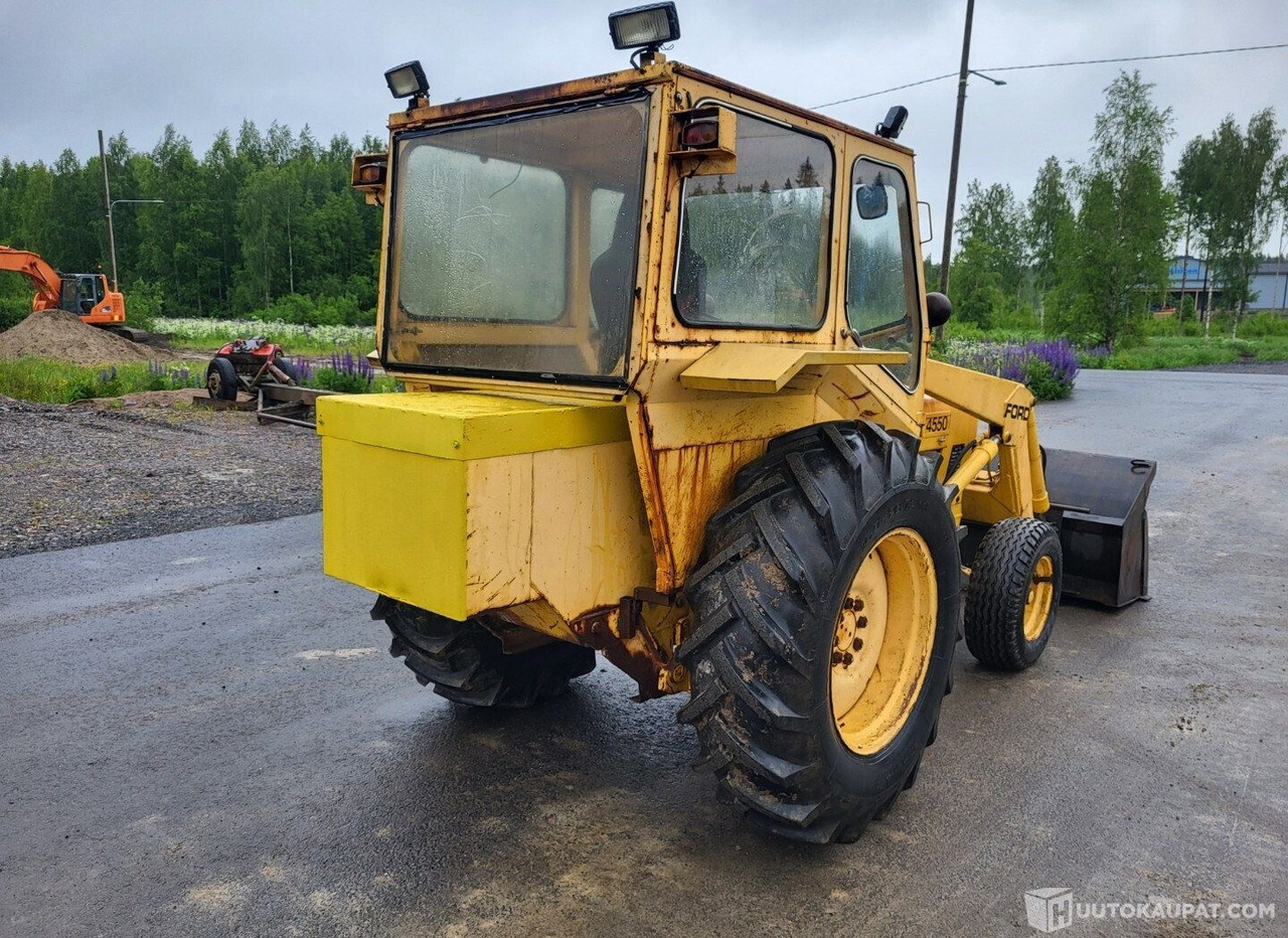 Ford 4550, 1971, Diesel Traktori + etukuormaaja MTK25, Virrat - Трактор: фото 3 Ford 4550, 1971, Diesel Traktori + etukuormaaja MTK25, Virrat - Трактор: фото 3