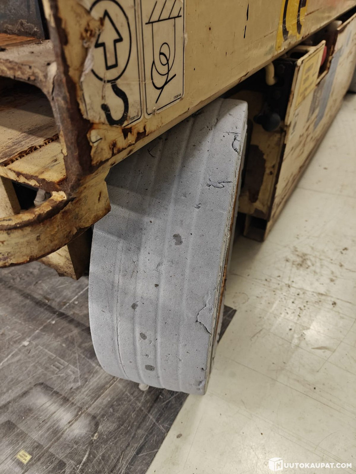 Ножничный подъемник JLG 2646E2, 246 scissor lift, Vantaa: фото 10 Ножничный подъемник JLG 2646E2, 246 scissor lift, Vantaa: фото 10