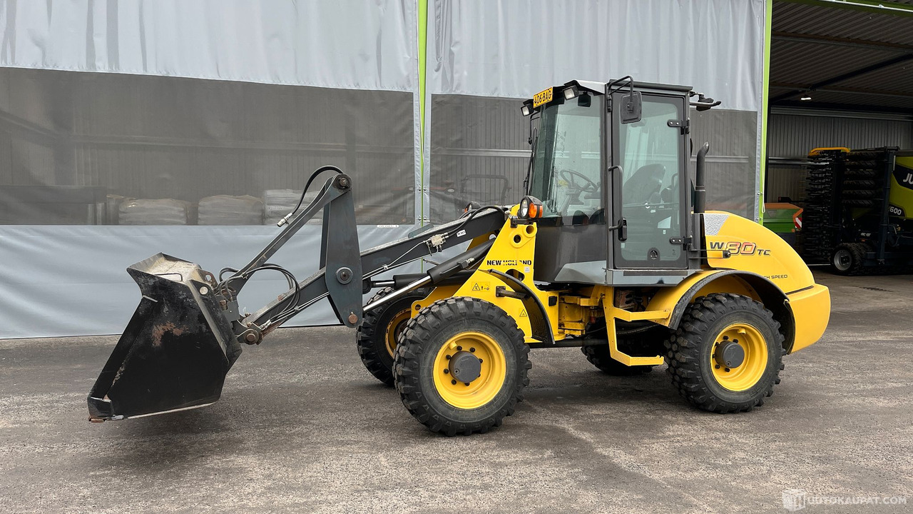 New Holland W80 TC HIGHSP, 2008, pyöräkuormaaja, Seinäjoki - Сельскохозяйственная техника: фото 1 New Holland W80 TC HIGHSP, 2008, pyöräkuormaaja, Seinäjoki - Сельскохозяйственная техника: фото 1