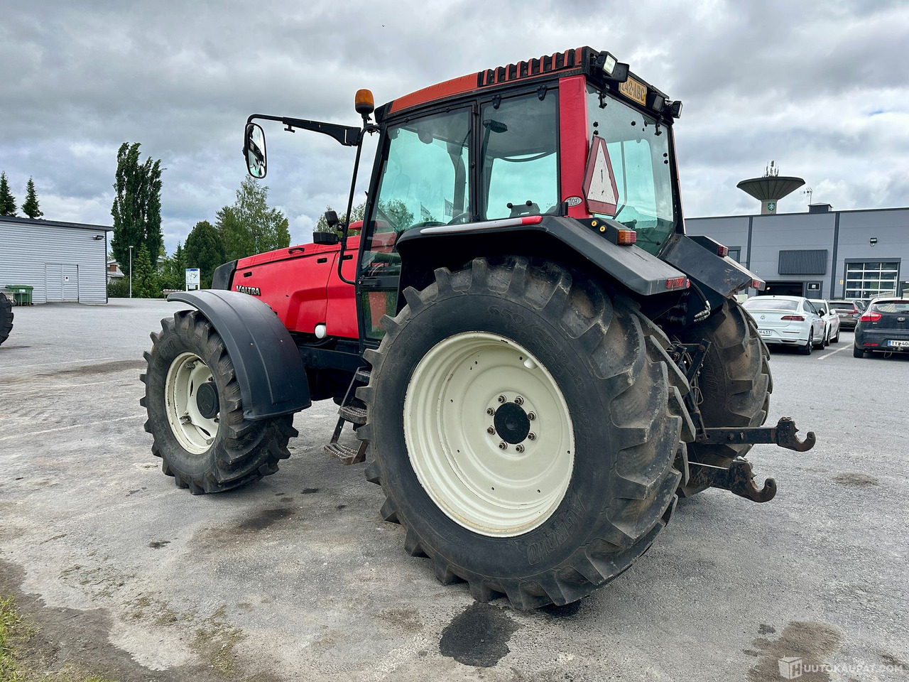 Valtra 8550 traktori PTO etunostolaitteella vm 2001, Seinäjoki - Сельскохозяйственная техника: фото 3 Valtra 8550 traktori PTO etunostolaitteella vm 2001, Seinäjoki - Сельскохозяйственная техника: фото 3