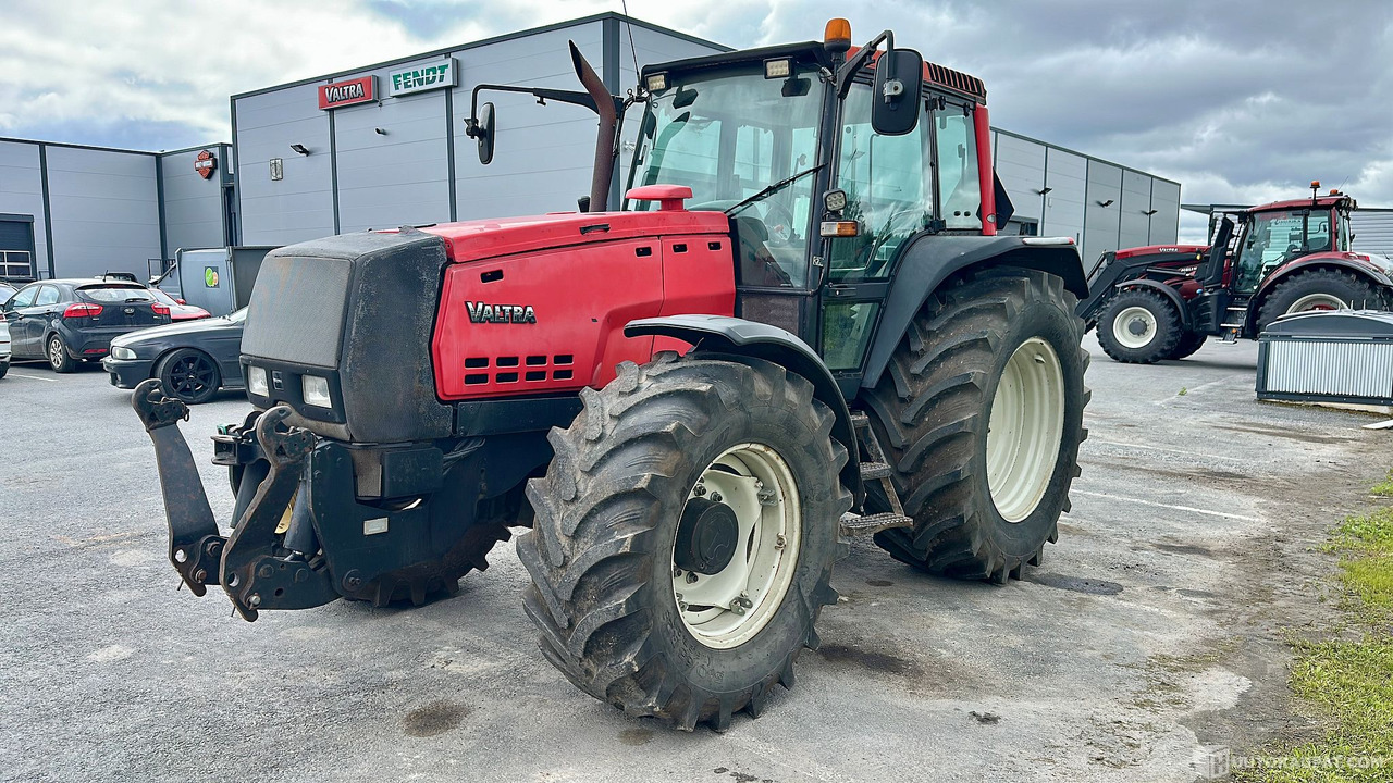 Valtra 8550 traktori PTO etunostolaitteella vm 2001, Seinäjoki - Сельскохозяйственная техника: фото 2 Valtra 8550 traktori PTO etunostolaitteella vm 2001, Seinäjoki - Сельскохозяйственная техника: фото 2