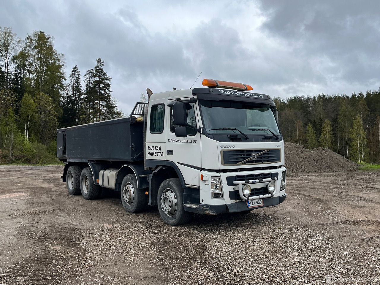 Volvo FM12, maansiirtokuorma-auto kipillä, 8X4, 2005, Vihti - Самосвал: фото 4 Volvo FM12, maansiirtokuorma-auto kipillä, 8X4, 2005, Vihti - Самосвал: фото 4