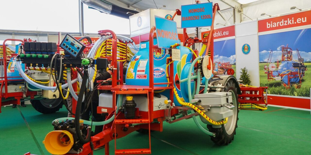 Biardzki 1200/12 P-329/25 - Прицепной опрыскиватель: фото 4 Biardzki 1200/12 P-329/25 - Прицепной опрыскиватель: фото 4