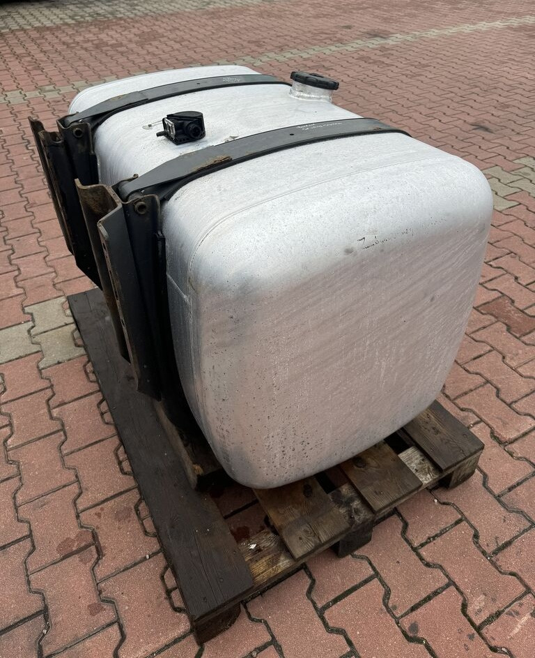 Mercedes-Benz ACTROS MP 430L Mercedes-Benz ACTROS MP 4 truck - Топливный бак для Грузовиков: фото 5 Mercedes-Benz ACTROS MP 430L Mercedes-Benz ACTROS MP 4 truck - Топливный бак для Грузовиков: фото 5