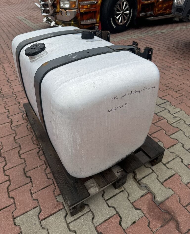 Mercedes-Benz ACTROS MP 430L Mercedes-Benz ACTROS MP 4 truck - Топливный бак для Грузовиков: фото 4 Mercedes-Benz ACTROS MP 430L Mercedes-Benz ACTROS MP 4 truck - Топливный бак для Грузовиков: фото 4