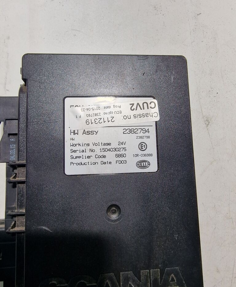 Scania Sterownik Świateł CUV2 R EURO6 2382793 Scania Sterownik Świateł CUV2 Scania R EURO6 2382793 truck - Блок управления для Грузовиков: фото 3 Scania Sterownik Świateł CUV2 R EURO6 2382793 Scania Sterownik Świateł CUV2 Scania R EURO6 2382793 truck - Блок управления для Грузовиков: фото 3